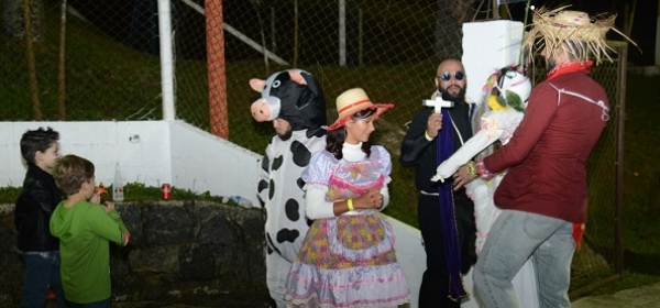 Festa Junina da APM anima os médicos no Clube de Campo