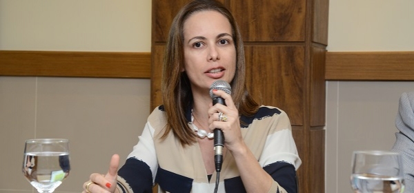 5 de abril: médicos, pacientes e demais profissionais de Saúde abraçam Catedral da Sé por melhorias no SUS