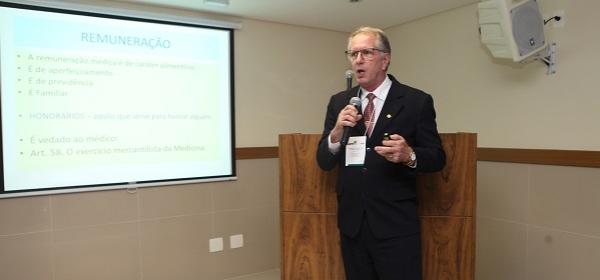 Suicídio, burnout e transtornos são debatidos em evento sobre a saúde do médico na APM