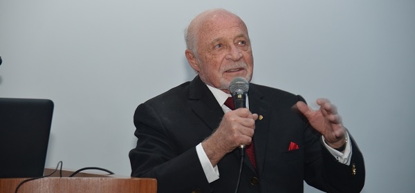 APM sedia II Encontro Brasileiro de Slow Medicine