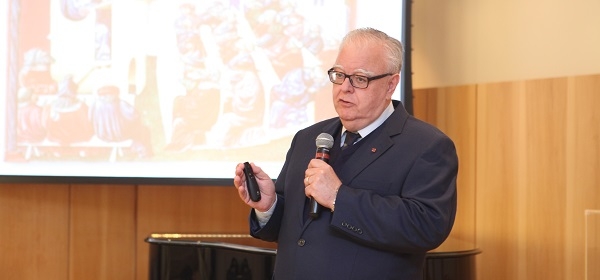 A saúde do idoso está mais relacionada à autonomia do que à ausência de doenças