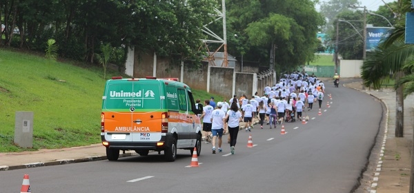 16ª edição do Caminhando e Correndo com Saúde é realizada no Parque do Povo de Presidente Prudente