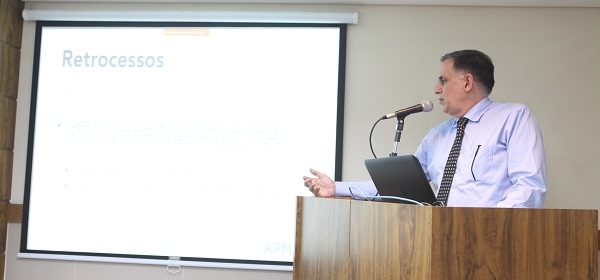 Médicos paulistas discutem propostas das operadoras de planos de saúde