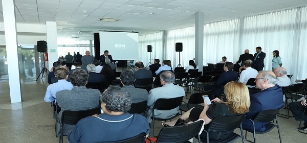 Defesa Profissional da APM participa de reunião da FPMed