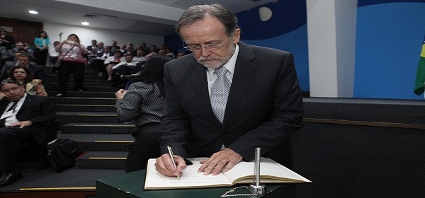Emoção e união marcam a posse da nova diretoria da APM