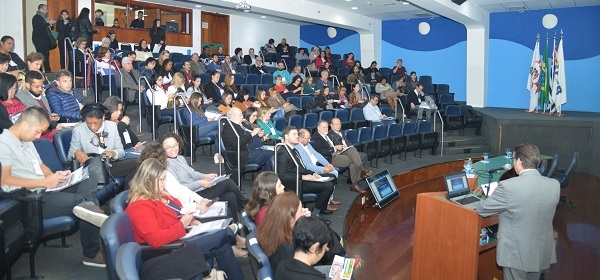 Autoridades prestigiam abertura do 20º Congresso Brasileiro de Qualidade em Serviços de Saúde