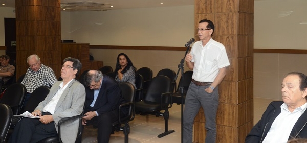 5 de abril: médicos, pacientes e demais profissionais de Saúde abraçam Catedral da Sé por melhorias no SUS