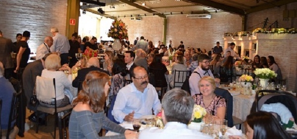 Almoço do Dia do Médico em Santo André reúne mais de 200 participantes