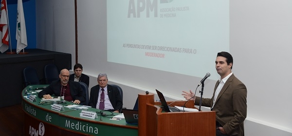 Grande público prestigia o I Encontro do Médico Jovem da APM