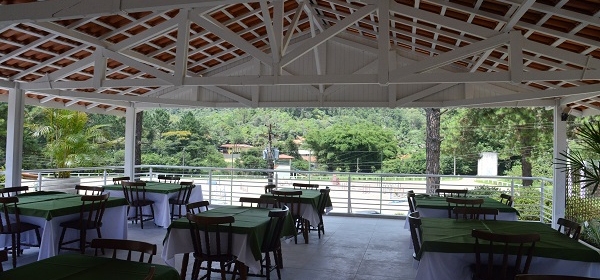 Diretoria inaugura novo restaurante do Clube de Campo