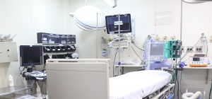 APM visita Unidade de Emergência Referenciada do HC-FMUSP 