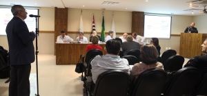 Diretoria da APM debate capital estrangeiro na Saúde