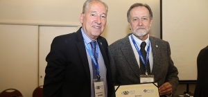 Presidente da APM é homenageado por oftalmologistas 