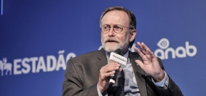 Summit Saúde: Presidente da APM debate núcleos técnicos no Judiciário