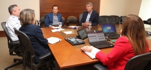 Amil recebe Comissão Estadual de Negociação 