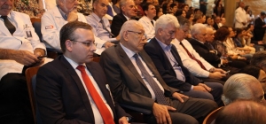 Tarcísio Eloy Pessoa de Barros Filho é o novo diretor da FMUSP