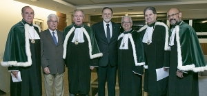 José Luiz Amaral prestigia posse da Academia Paranaense de Medicina 