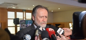 Emendas parlamentares ameaçam ‘Médicos pelo Brasil’ 