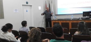 Taubaté realiza palestra sobre educação e planejamento financeiro
