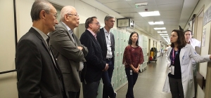 APM visita Unidade de Emergência Referenciada do HC-FMUSP 