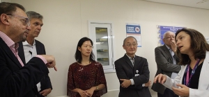 APM visita Unidade de Emergência Referenciada do HC-FMUSP 