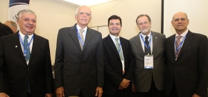 Presidente da APM é homenageado por oftalmologistas 