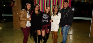 Arraial de Limeira reúne cerca de 100 pessoas