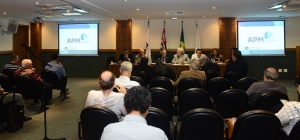 Reunião da Frente Democrática em Defesa do SUS na APM define ações para 2018