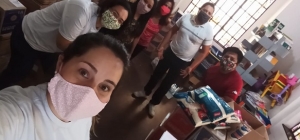 Médicos bolivianos lançam campanha para doação de alimentos