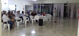 Palestra sobre História da Loucura reúne associados em Santa Bárbara d’Oeste